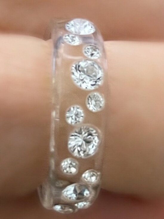 Cristaluna Jewelry - Italian Crystal Swarovski Embedded Clear Ring